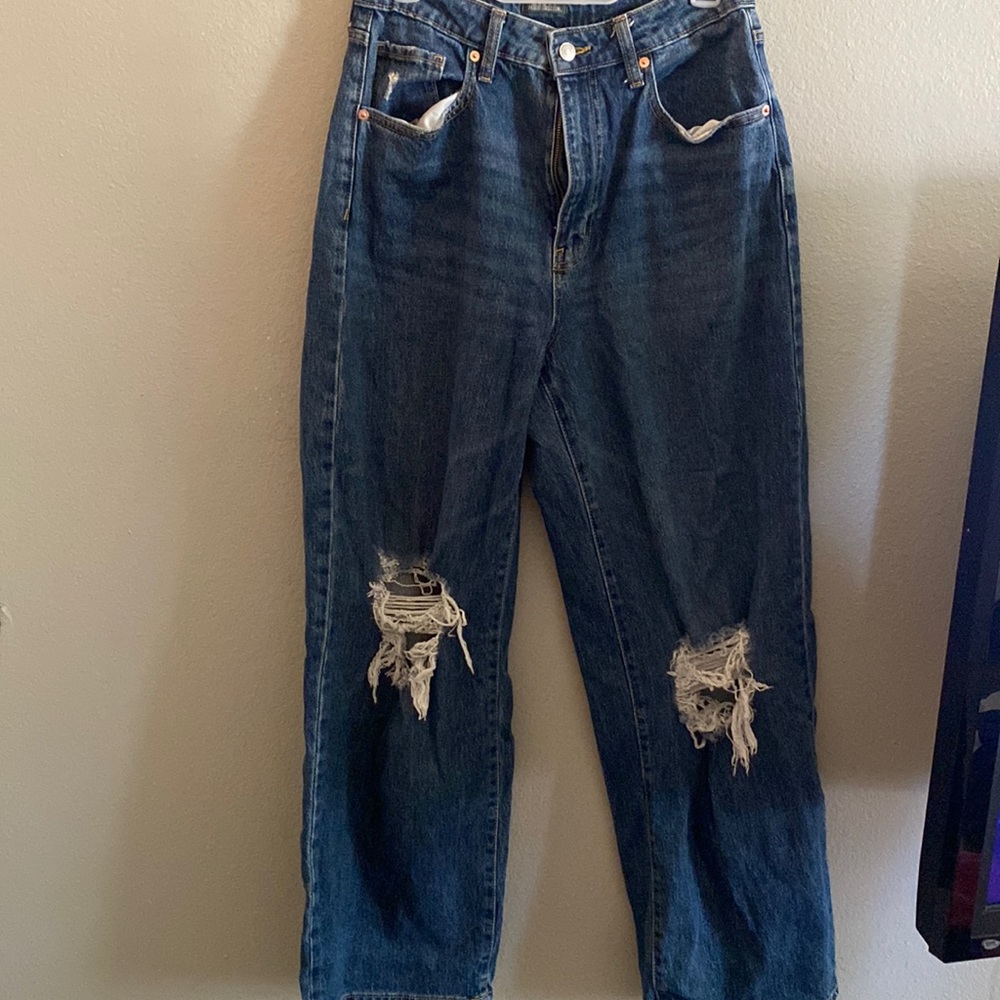 cute baggy jeans!